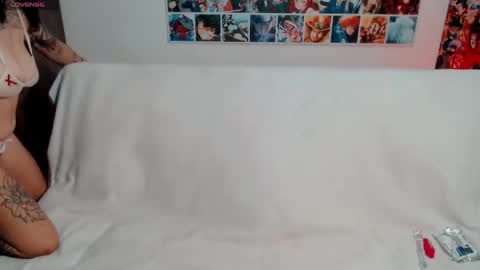 oriana savatil online show from March 29, 3:28 am