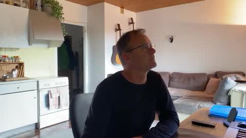 Snapshot of orimalike chatting on December 2, 9:24 am orimalike online show from December 2, 9:24 am