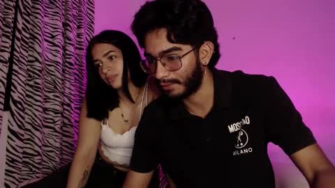 orion y perla online show from November 22, 5:28 am