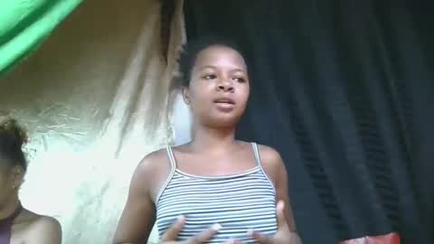 ornellahhh online show from December 14, 8:20 am