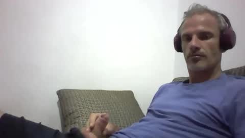 orwel09 online show from December 18, 4:46 pm