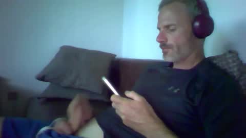 orwel09 online show from April 19, 3:11 pm