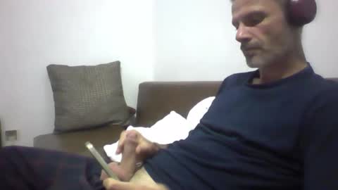 orwel09 online show from May 3, 4:46 pm