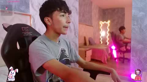 osamu_tay online show from February 18, 7:32 pm