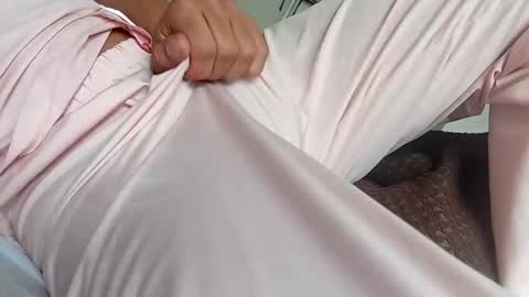 Snapshot of osarito3x chatting on February 3, 12:32 pm osarito3x online show from February 3, 12:32 pm