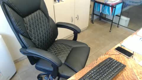 Snapshot of oscar_msng chatting on September 23, 5:16 pm Oscar online show from September 23, 5:16 pm