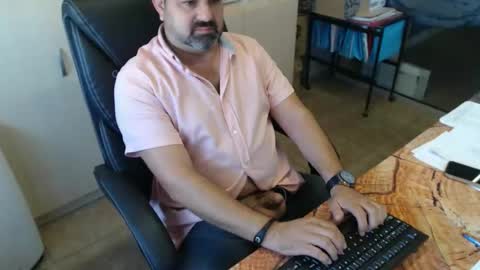 Snapshot of oscar_msng chatting on October 1, 4:57 pm Oscar online show from October 1, 4:57 pm