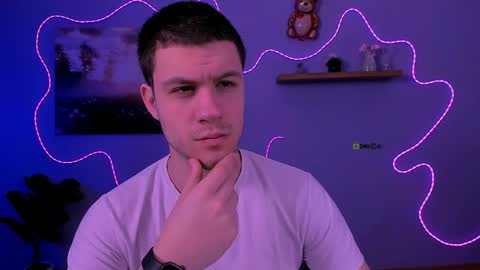 Snapshot of oscar_rage chatting on April 2, 6:49 pm oscar_rage online show from April 2, 6:49 pm