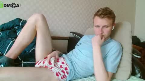 Snapshot of oscar_wildy chatting on July 4, 11:27 am Oscar online show from July 4, 11:27 am