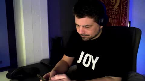 Snapshot of oscarleo chatting on February 11, 9:25 am the venetian online show from February 11, 9:25 am