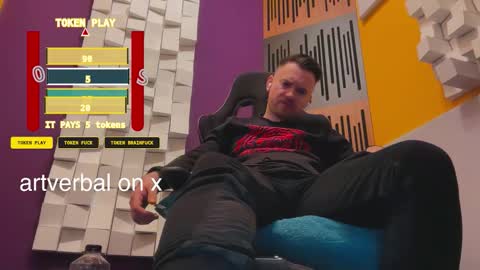 Snapshot of oscarsavage chatting on October 11, 9:35 pm Oscar Steel Savage online show from October 11, 9:35 pm