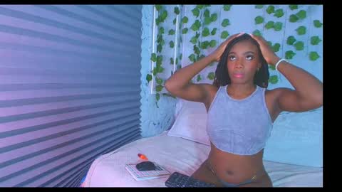 oshun_1 online show from October 4, 9:46 pm