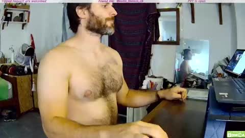 Snapshot of osito_blanco chatting on December 5, 3:37 am Osito Blanco online show from December 5, 3:37 am