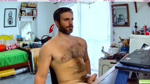 Snapshot of osito_blanco chatting on February 3, 10:04 pm Osito Blanco online show from February 3, 10:04 pm