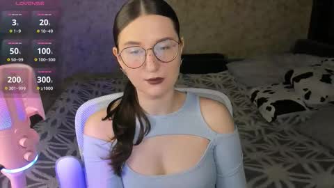 Leliana online show from November 18, 11:36 am