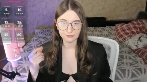 Leliana online show from December 15, 4:17 am