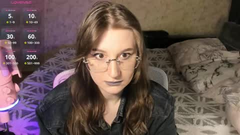 Snapshot of oskar_fucker chatting on May 3, 9:21 pm Leliana online show from May 3, 9:21 pm