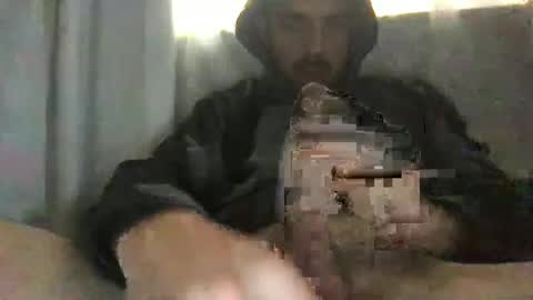 Snapshot of ossignol_xxx chatting on December 7, 9:11 pm rossignol online show from December 7, 9:11 pm