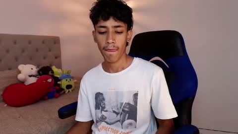 ostin 18hot online show from October 9, 1:14 am