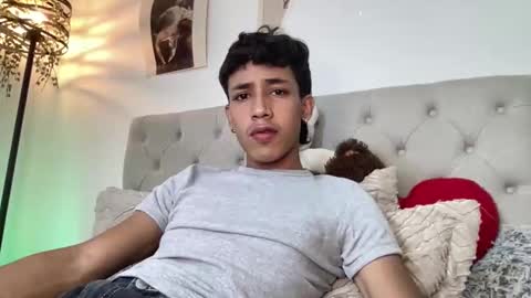 ostin 18hot online show from December 3, 5:15 am