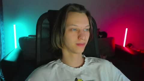 Ostin online show from April 7, 2:28 pm