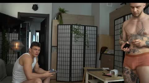 Snapshot of ostine_brown chatting on June 5, 7:58 am Ostine Brown online show from June 5, 7:58 am