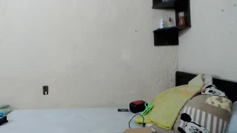 RACHEL CHOW online show from January 7, 8:00 pm