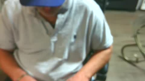 Snapshot of ouiostie chatting on November 5, 8:53 pm Vraiment la online show from November 5, 8:53 pm