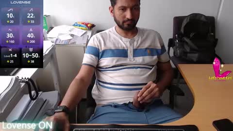 Snapshot of outdoornakedguy11_007 chatting on January 12, 9:40 pm outdoornakedguy11_007 online show from January 12, 9:40 pm