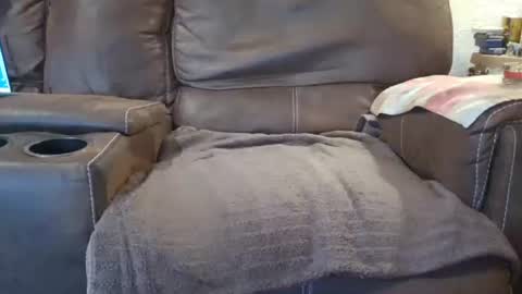 outdoorsmanmark71 online show from March 29, 7:58 pm