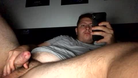 Snapshot of outflayd chatting on November 10, 3:27 am outflayd online show from November 10, 3:27 am