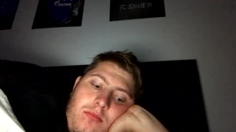 Snapshot of outflayd chatting on November 19, 2:11 am outflayd online show from November 19, 2:11 am