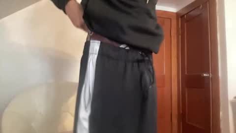 Snapshot of outofhisleague_ chatting on April 11, 2:43 pm outofhisleague_ online show from April 11, 2:43 pm