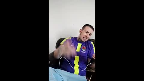 Owen kayz online show from April 15, 6:04 pm