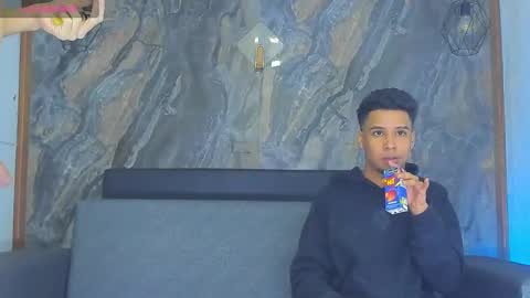 owen_mccarthy online show from December 4, 11:52 am