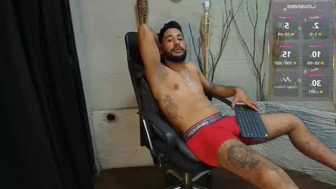 Owen Scott  online show from November 3, 3:52 am