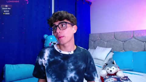Snapshot of owenblue__ chatting on December 13, 1:48 am Owen Independent model online show from December 13, 1:48 am