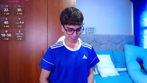 Snapshot of owenblue__ chatting on January 14, 5:45 pm Owen Independent model online show from January 14, 5:45 pm