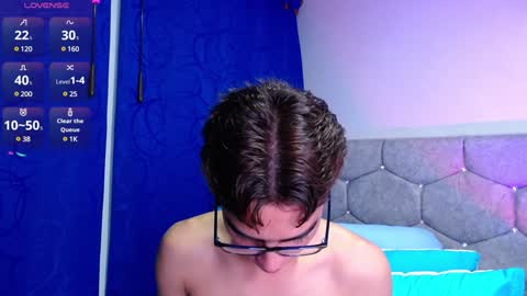 Snapshot of owenblue__ chatting on February 1, 7:26 am Owen Independent model online show from February 1, 7:26 am