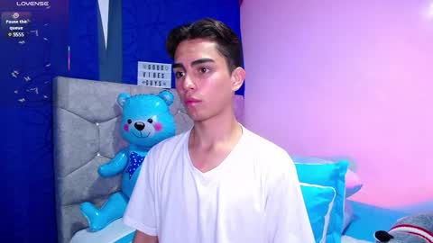 Snapshot of owenblue__ chatting on March 7, 6:57 am Owen Independent model online show from March 7, 6:57 am