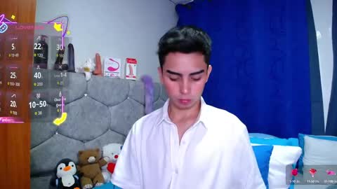 Snapshot of owenblue__ chatting on September 30, 7:52 pm Owen Independent model online show from September 30, 7:52 pm