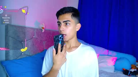 Owen  Independent model  online show from October 14, 7:20 am