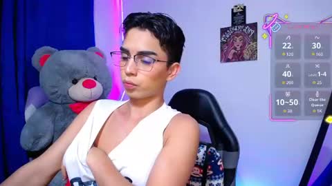 Owen  Independent model  online show from June 20, 7:00 am