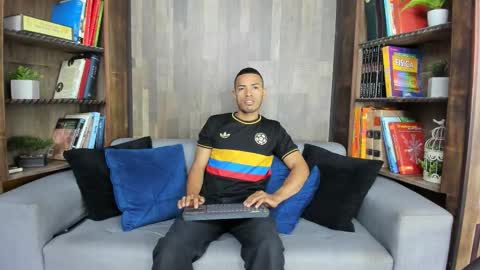 Owen online show from October 8, 12:03 pm