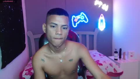 OWEN online show from December 28, 8:36 pm