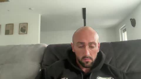 oxlade59 online show from October 9, 3:54 pm