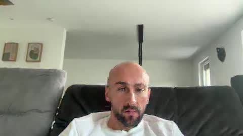 oxlade59 online show from October 22, 12:16 pm