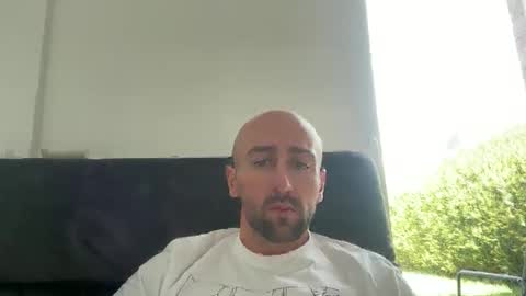 oxlade59 online show from March 29, 9:20 am