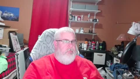 Snapshot of oxstorm chatting on December 23, 12:35 am Oxstorm online show from December 23, 12:35 am