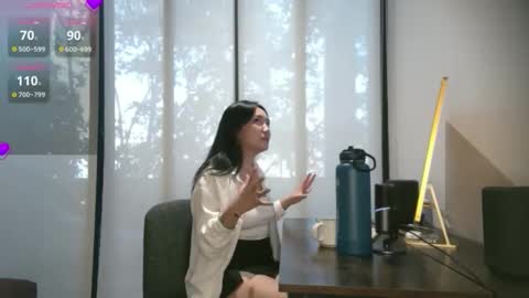 ozhmara online show from December 4, 2:15 pm